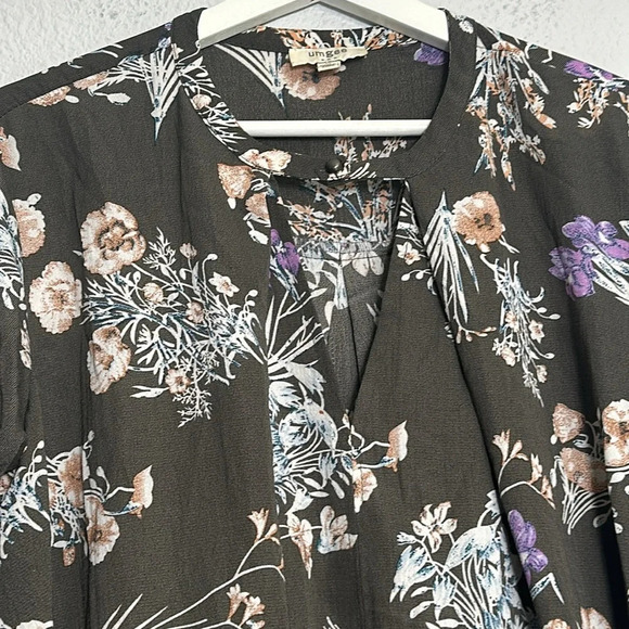 Umgee Womens Size Medium Cotton Blend Gray Floral Flowy Tunic Blouse Bell Sleeve - Picture 3 of 9
